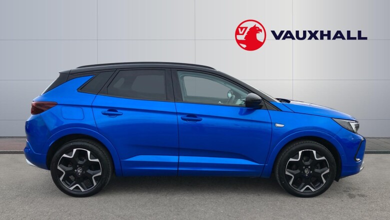 Vauxhall Grandland 1.5 Turbo D Ultimate 5dr Auto Diesel Hatchback